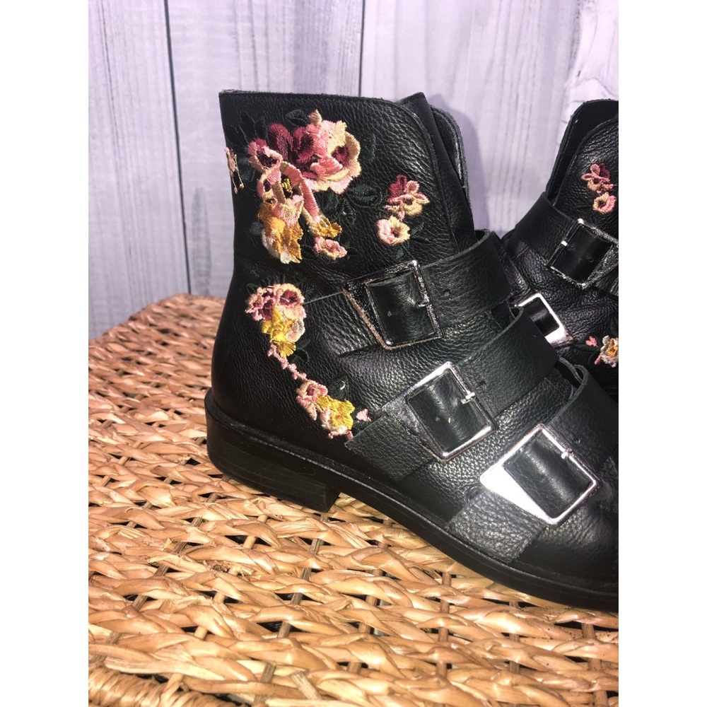 🌸🌺🌼ZARA Leather Embroidered Ankle Boots Buckles Zip - Picture 2 of 10